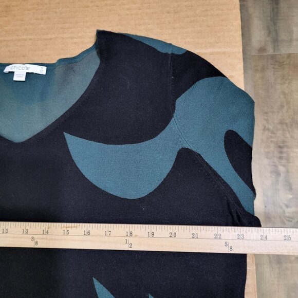 Chico's Womens SZ 3 (XL) Green Black Scrolls V Neck Pullover Sweater Art Deco - Picture 6 of 9